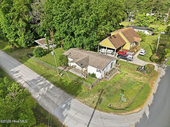 4th image of 175 Pine Cone Lane