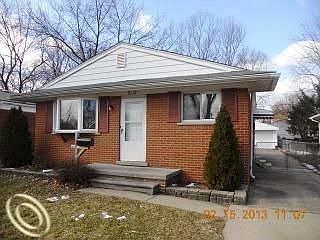 2nd image of 9119 Beatrice St
