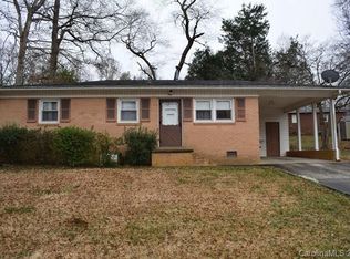 809 Park Rd, Dallas, NC 28034