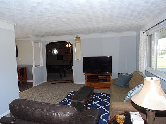 3rd image of 4971 Betsy Dr