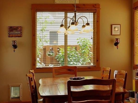 Breakfast Nook