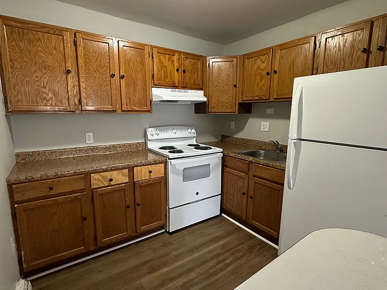 44 Barnes Ave #3C — Photo 2