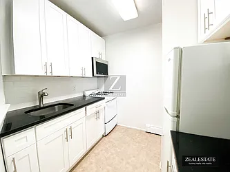 Rented by ZealEstate Group Inc