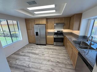 832 Lochwood Pl, Escondido, CA 92026