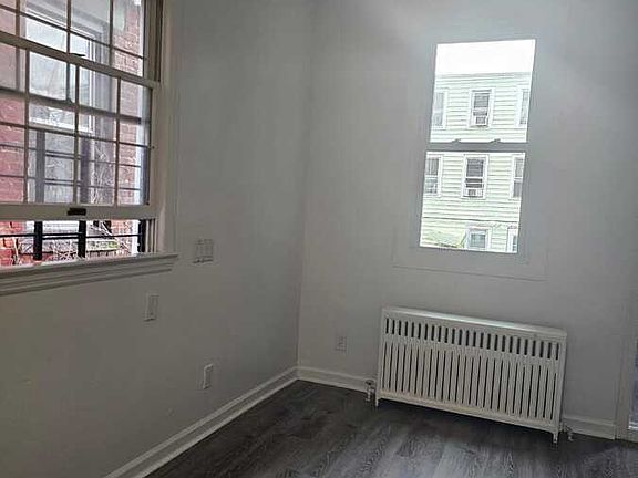 3rd image of 157 Linden St #3