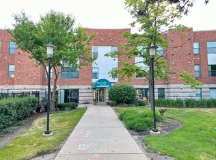 3265 Kirchoff Rd APT 121, Rolling Meadows, IL