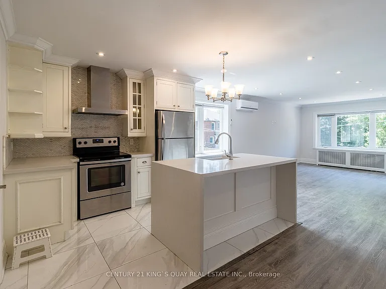 301 Cleveland St #301 — Photo 8