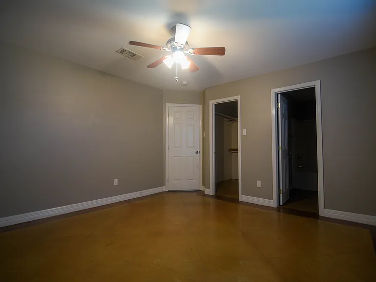 2506 Redwood St — Photo 19