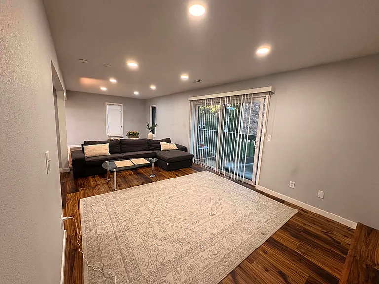 6425 S Dayton St #102 — Photo 2