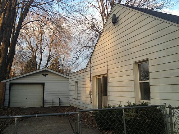 2nd image of 8297 Janis St