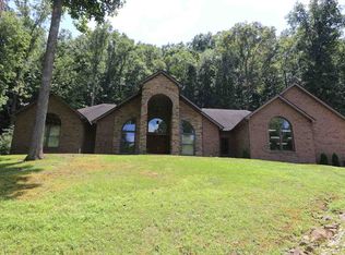 13 Woodridge Est, Huntington, WV 25704