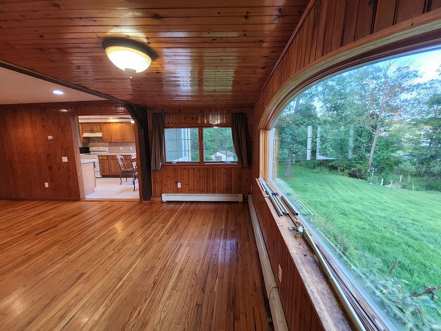 2 bed, 1196 sqft, $2,750 — Photo 3