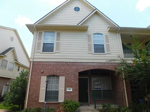 2710 Grants Lake Blvd Photo 1