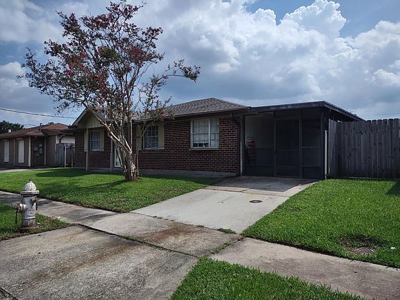2nd image of 2928 Dove Ave