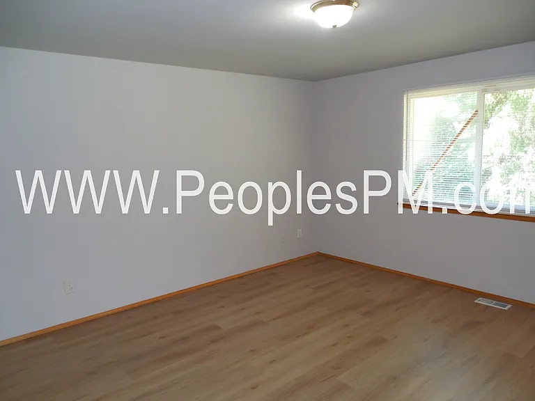 25923 201st Ct SE — Photo 15