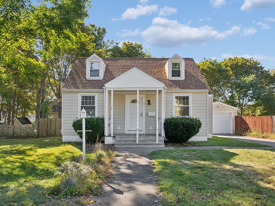 1st image of 7 Farm Hill Road