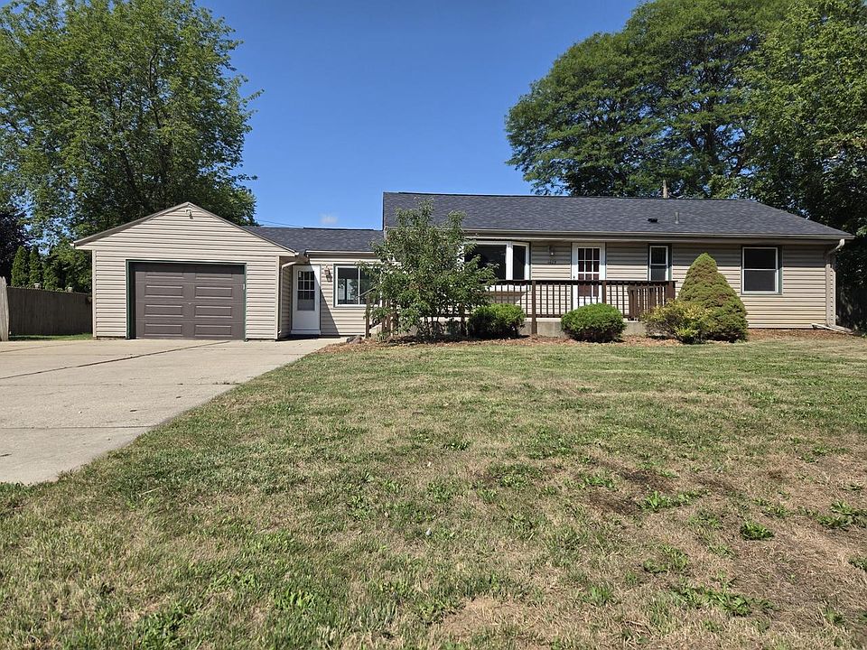 1st image of 1425 S Rock PLACE