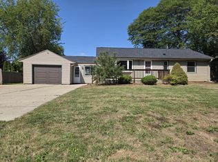 1425 S Rock PLACE, New Berlin, WI 53151