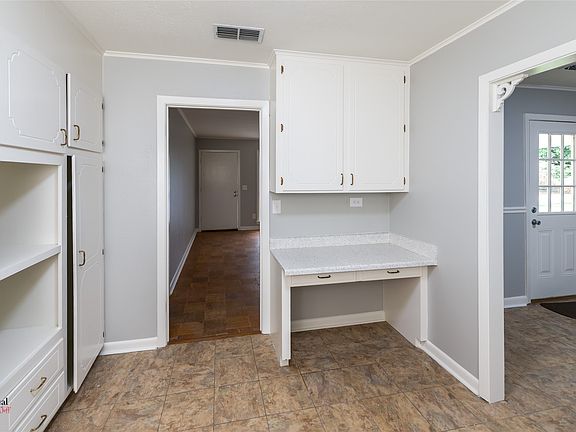 5th image of 1334 Georgia St
