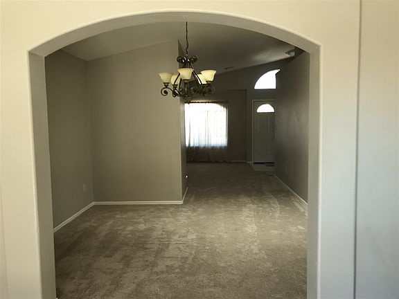 5th image of 1083 N Deconcini Ave