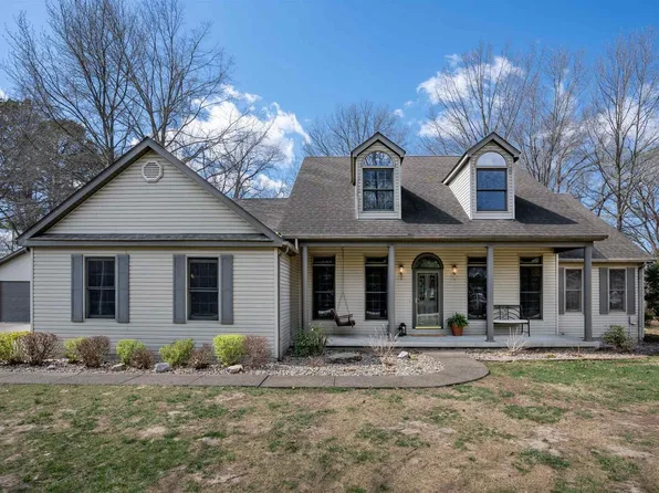 105 Quail Run, Carterville, IL 62918