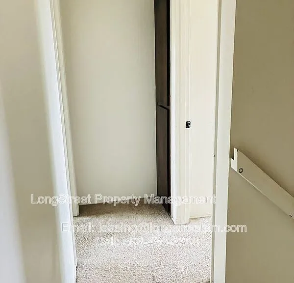 933A NW Sequoia Ave — Photo 9