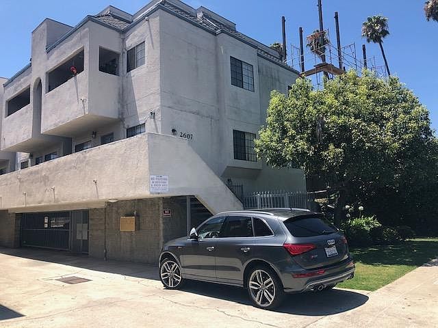 1st image of 2607 S Sepulveda Blvd