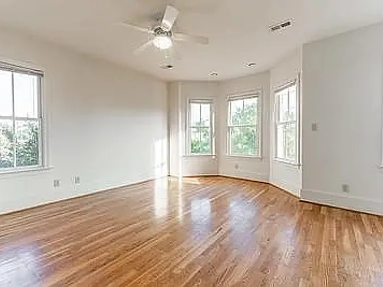 1422 W Cary St — Photo 9
