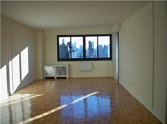 Rented by Front Line NY Realty | media 19