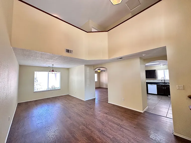 559 Sky Tower St SW — Photo 3