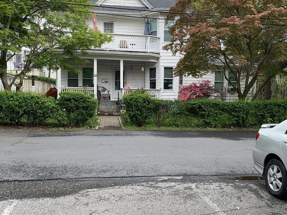 1st image of 28 Dell St APT 2