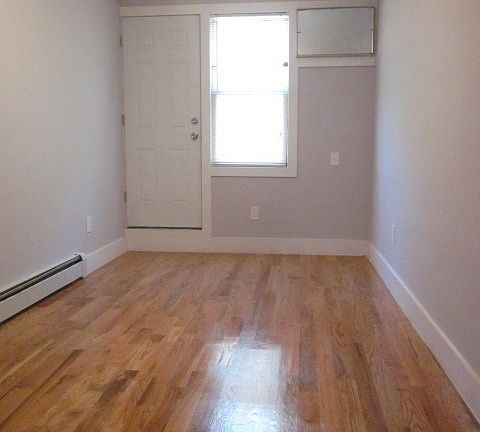 5th image of 294 Van Buren St #1