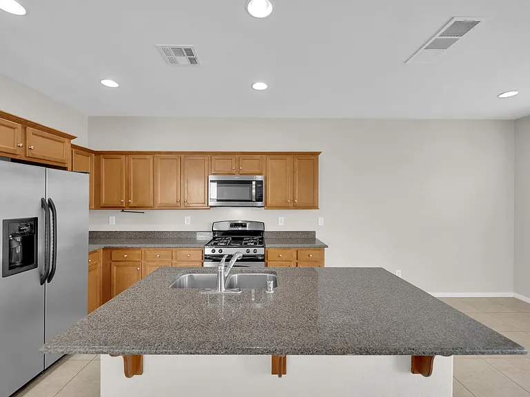 1548 Otero Valley Ct — Photo 34
