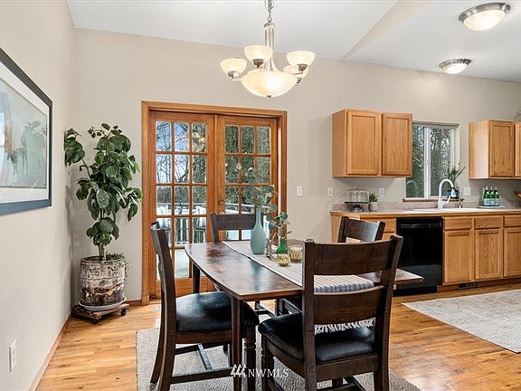 5th image of 2812 93rd Ave NE