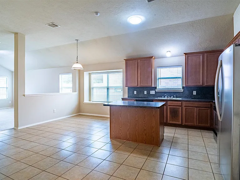 24622 Colonial Birch Ln — Photo 8