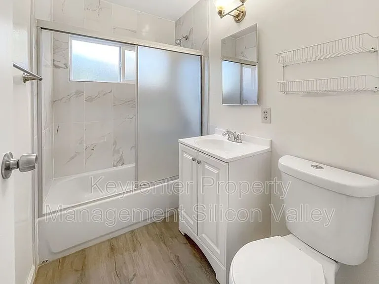 6772 John Dr — Photo 10