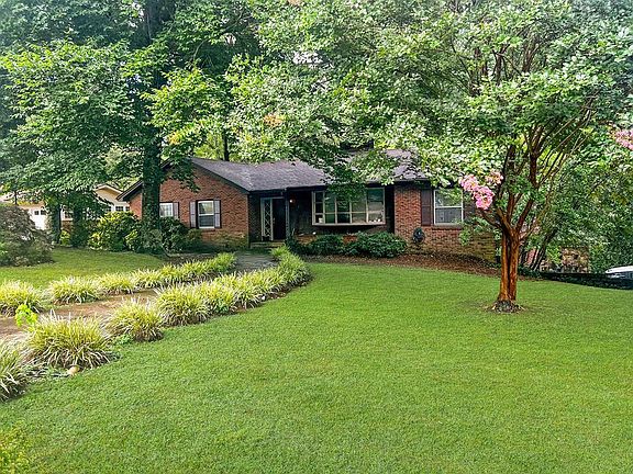 2nd image of 223 Fairmont Cir