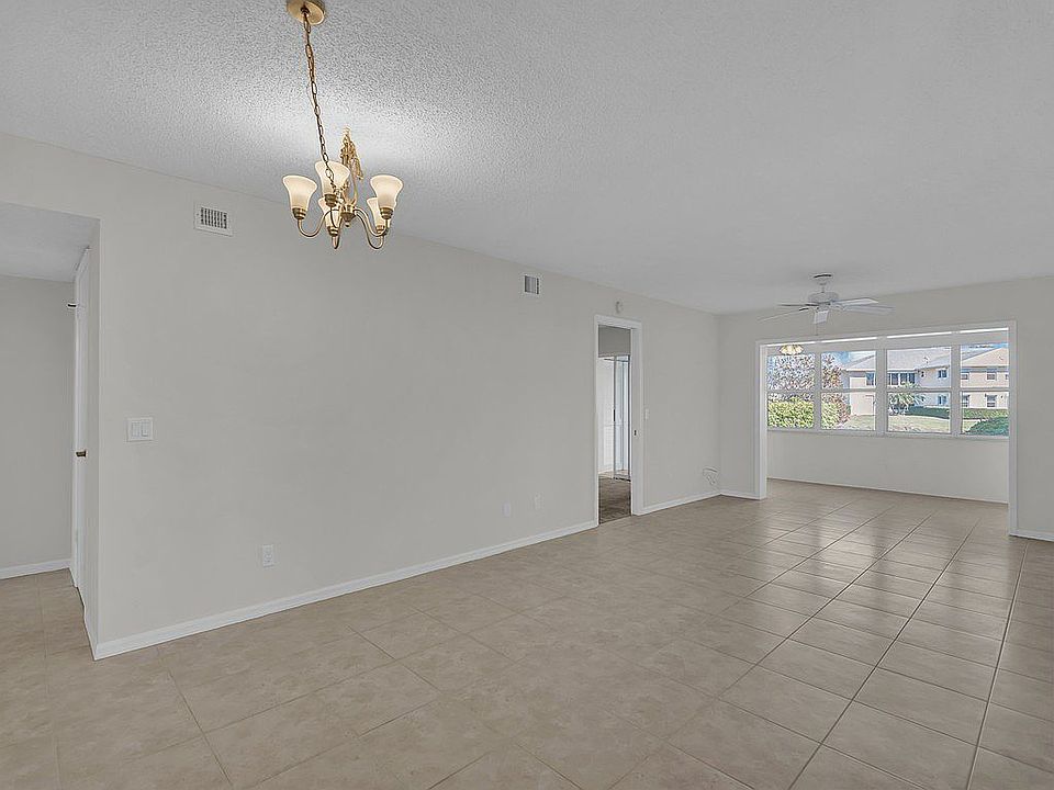 1st image of 540 Grove Isle Cir APT 104