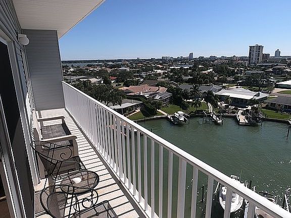 Your balcony in the sky