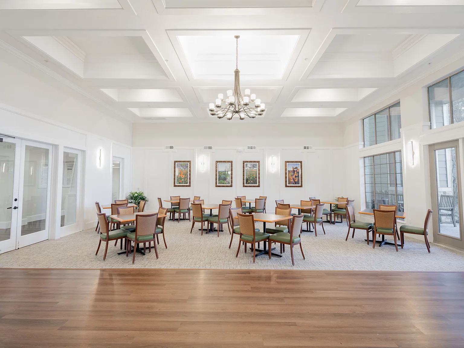 Mariposa River Bend 55+ Apartment Homes — Photo 3