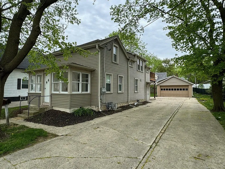 490 & 492 McHenry St