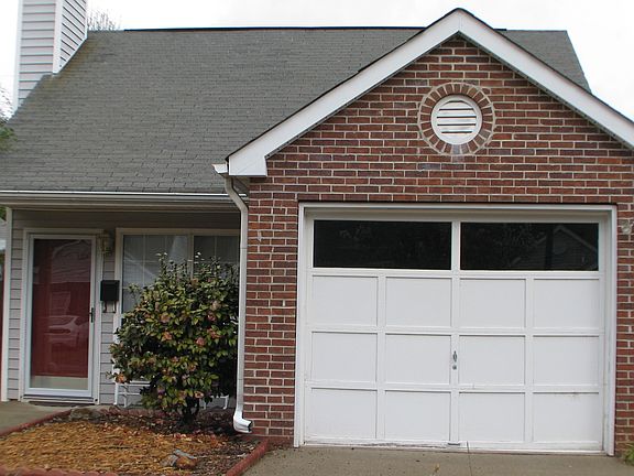 2nd image of 1954 Brittania Cir Unit 1954
