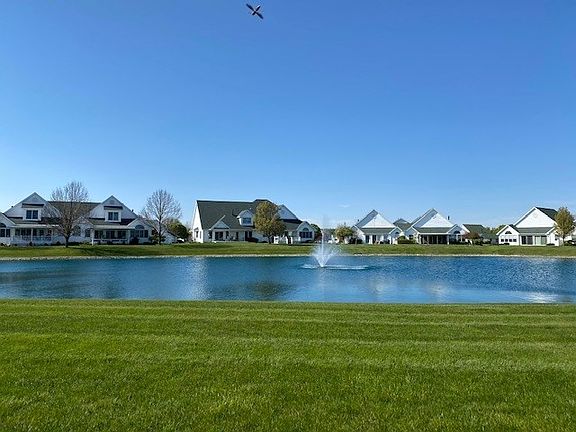 4th image of 4922 W Churchill Ct