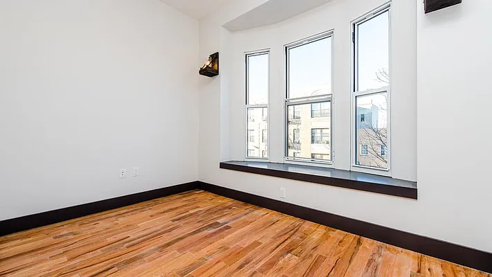 Rented by Nooklyn NYC LLC | media 2