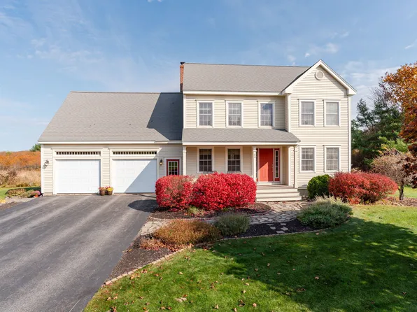 24 Shamrock Drive, Gorham, ME 04038