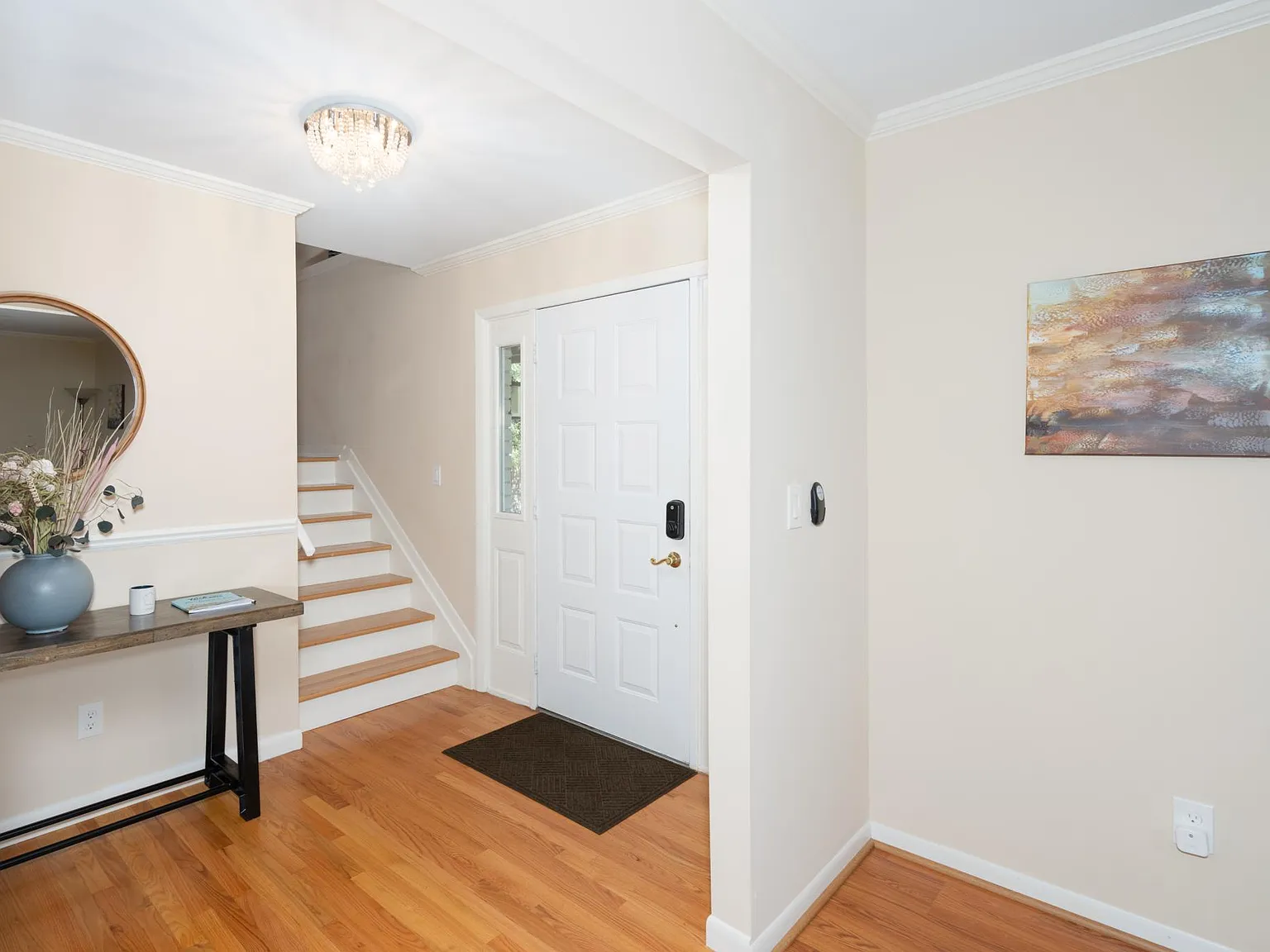 4 bed, 2606 sqft, $4,700 — Photo 4