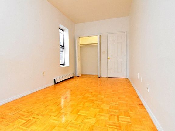 3rd image of 1966 A C Powell Blvd APT 10