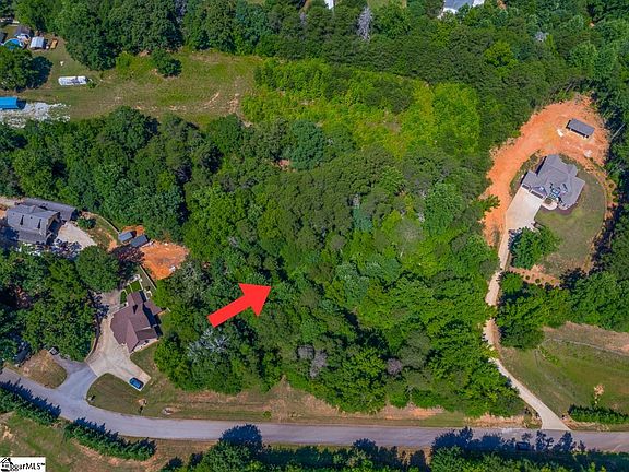 4th image of 11 Cougar Ln