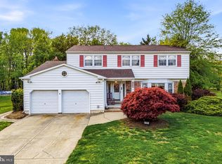 198 Ramblewood Pkwy, Mount Laurel, NJ 08054