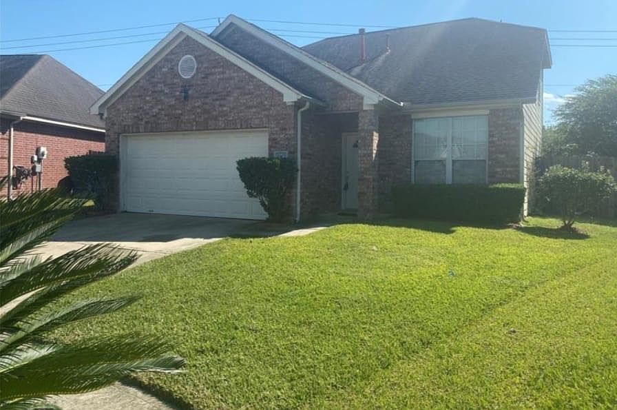 1st image of 1903 Shady Oaks Ct